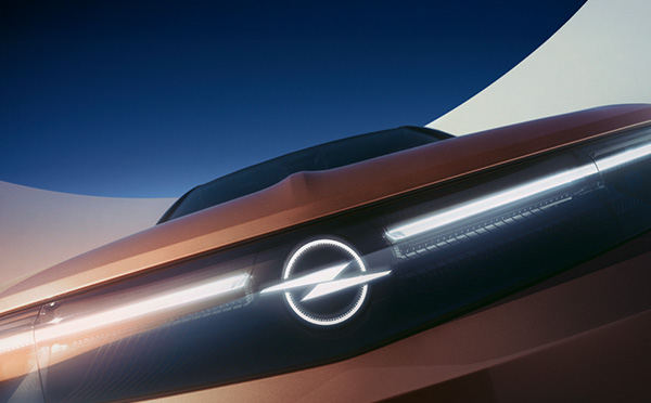 arrière d'une voiture Opel